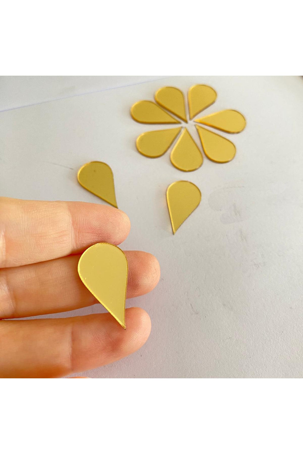 2.5cm Su damlası Altın Renk Pleksi yapışkanlı Mozaik Ayna 50Adet