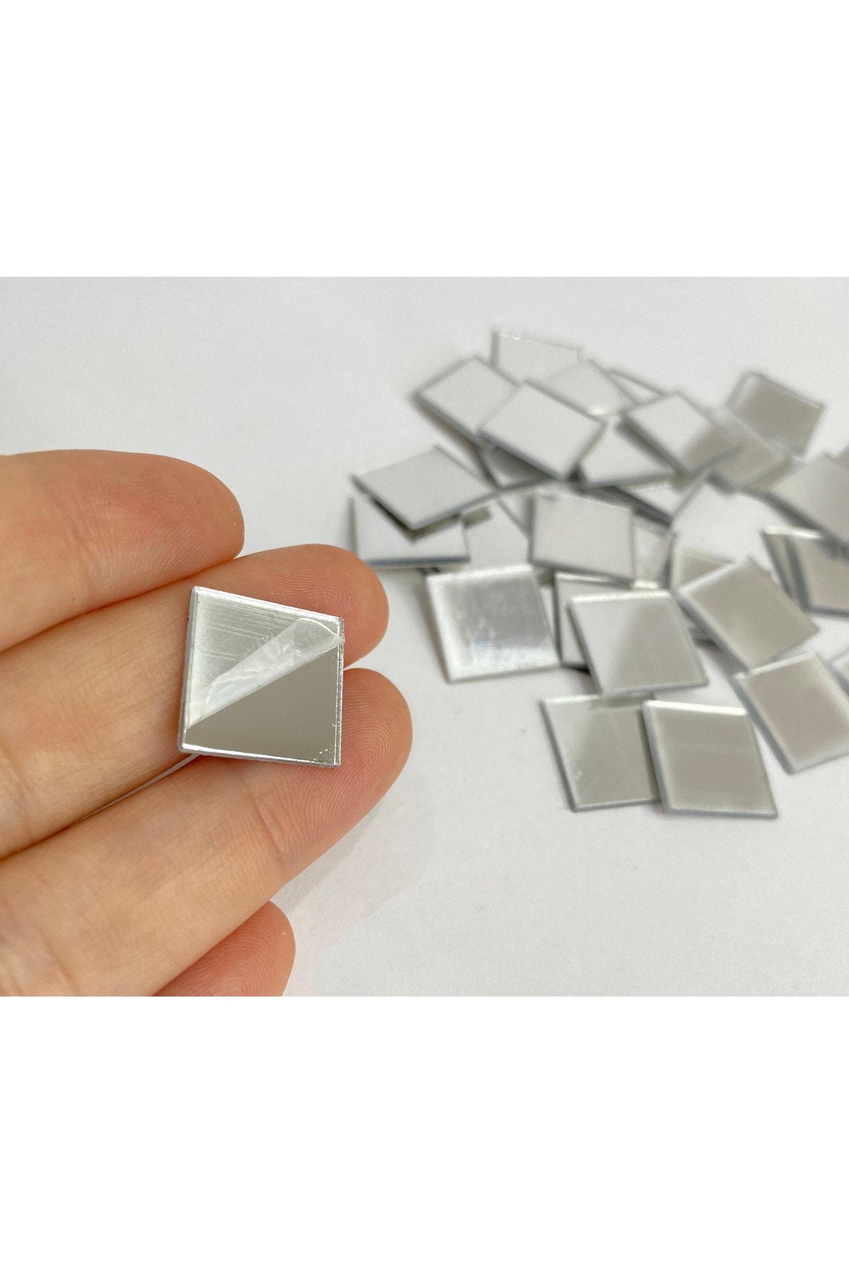 1,5cm kare gümüş Renk pleksi yapışkanlı Mozaik Ayna 100 Adet