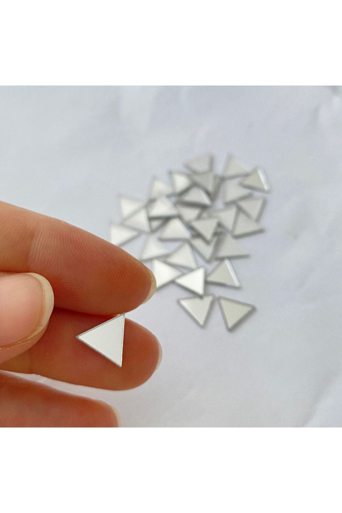 1cm Üçgen Gümüş Renk Mozaik Ayna 100 Adet