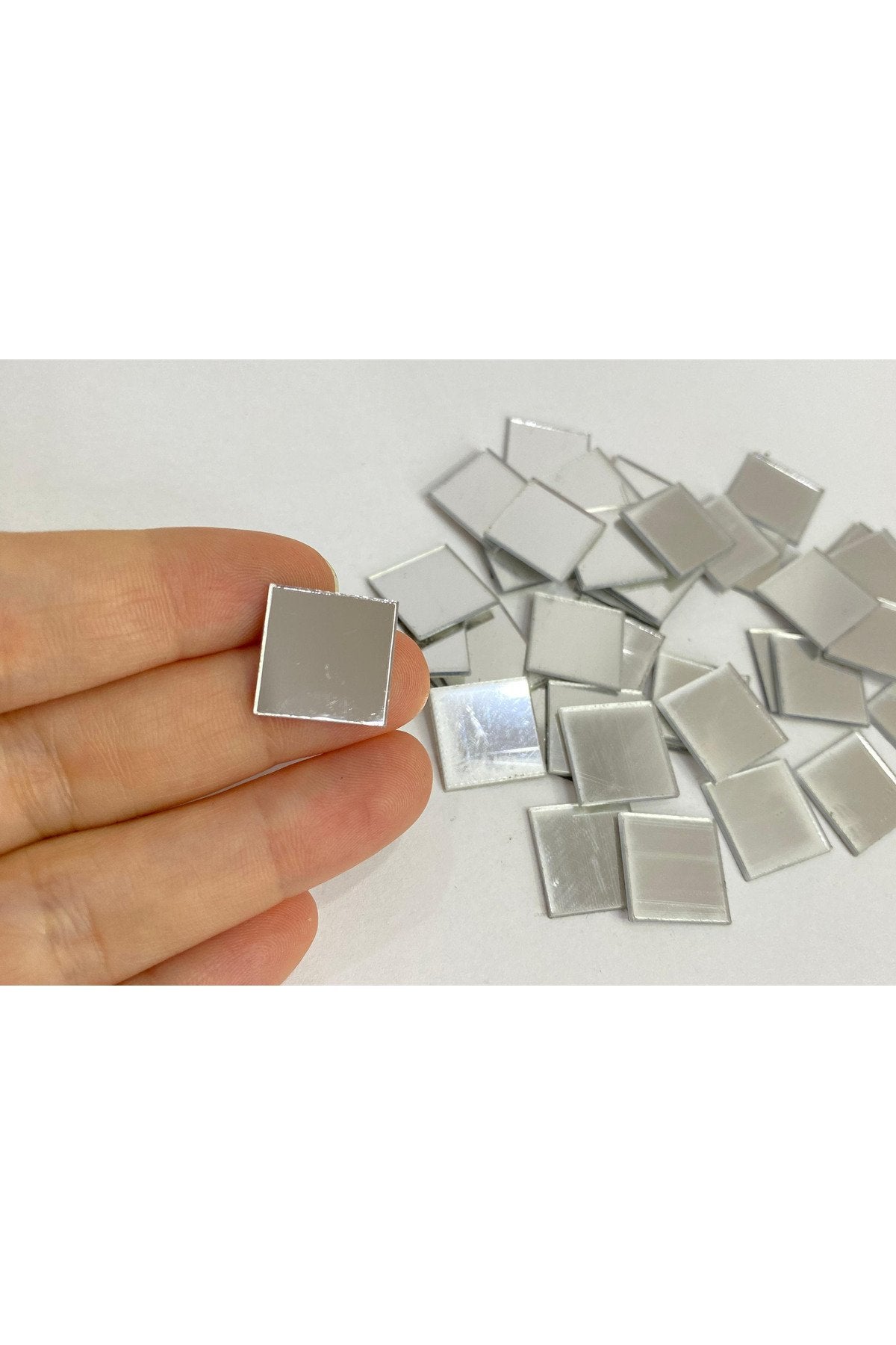 1,5cm kare gümüş Renk pleksi yapışkanlı Mozaik Ayna 100 Adet